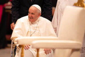 Papa Francisco anuncia sua participação na COP28.