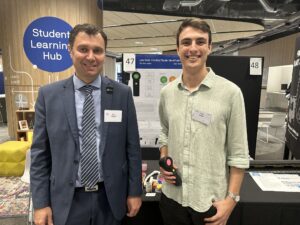 Notícias de Empregos e Negócios: Fleetwood; BUPA financia startups; Jovens Engenheiros do CIBSE.