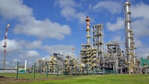 O petróleo ainda parece ser uma aposta mais fácil para a América Latina do que as energias renováveis.