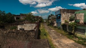 A cidade afundante do Brasil preocupa o maior produtor de petroquímicos da América Latina.
