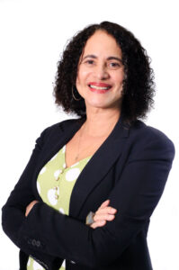 Na COP28, ministra Ministra Luciana Santos anuncia R$ 20,85 bilhões para projetos na área de transição energética e Bioeconomia